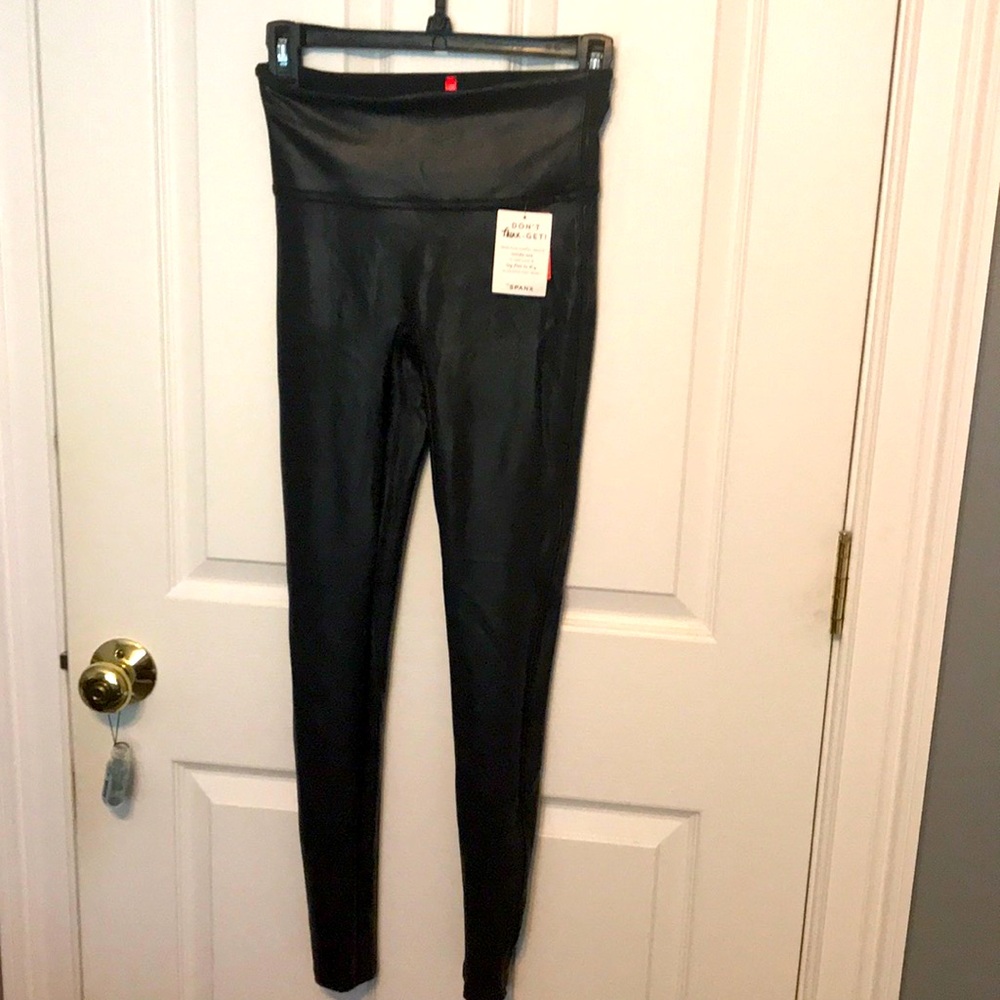Spanx faux leather Leggings. New with tags!!